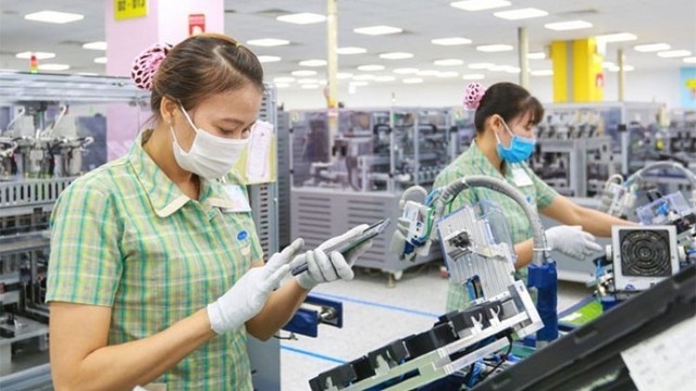 7 tháng năm 2023, Việt Nam xuất siêu 15,23 tỷ USD - Ảnh 1.