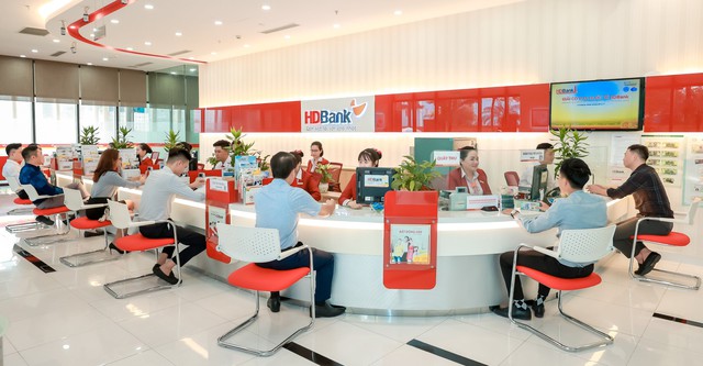 HDBank giảm lãi suất cho vay, đồng hành cùng khách hàng vượt khó - Ảnh 2.