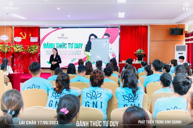 Cùng CEO Nguyễn Trà Giang lan tỏa tư duy kinh doanh đến các cô gái vùng cao - Ảnh 1.