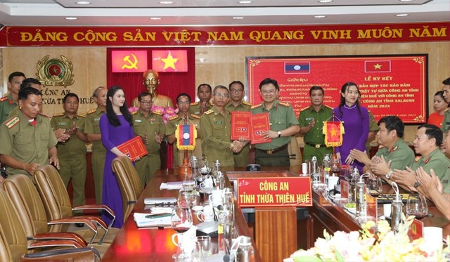 Công an Thừa Thiên Huế, Sê Kông va Salavan (Lao) hợp tác đảm bảo an ninh, trật tự vùng biên - Ảnh 1.