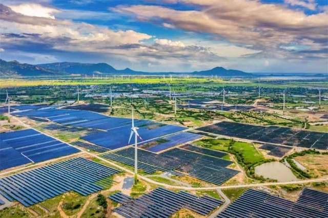 18 dự án năng lượng tái tạo chuyển tiếp được phát điện thương mại - Ảnh 1.