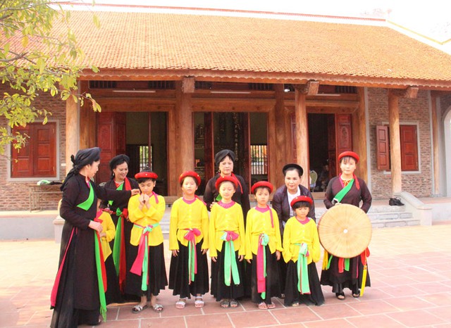 Bắc Ninh tích cực đào tạo, truyền dạy dân ca Quan họ cho thế hệ trẻ - Ảnh 1.