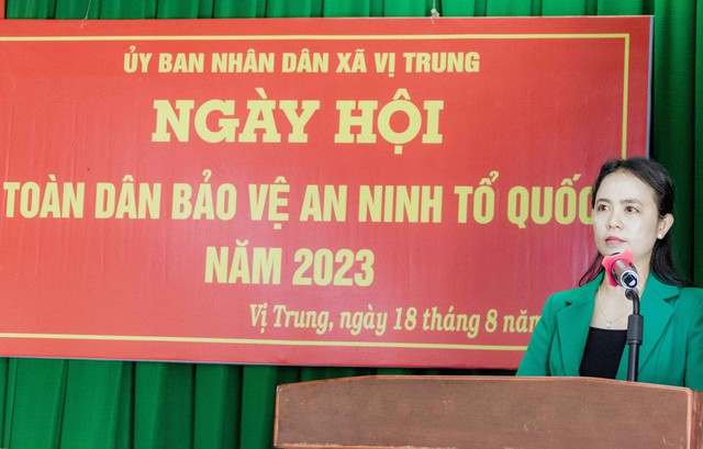 Bà Võ Thị Mỹ Trang - Phó Chủ tịch HĐND tỉnh Hậu Giang phát biểu tại Ngày hội.