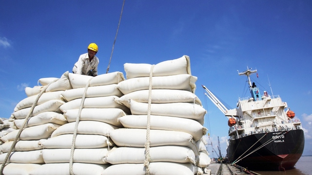 Trước ngày 3/8, doanh nghiệp phải báo cáo gấp gạo tồn kho, hợp đồng xuất khẩu - Ảnh 1.