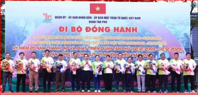 Quận Tân Phú: Tổ chức đi bộ đồng hành vì người nghèo năm 2023  - Ảnh 1.