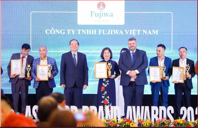 Lễ công bố thương hiệu tín nhiệm hàng đầu châu Á: Fujiwa Việt Nam đạt giải thưởng danh hiệu TOP 10 năm 2023  - Ảnh 3.