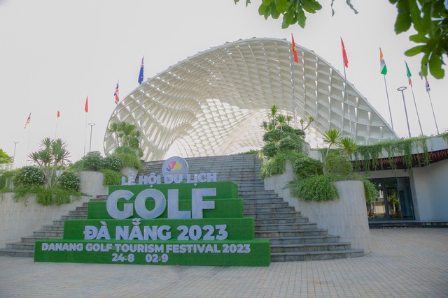 Nhiều golfer tụ hội tại giải BRG Open Golf Championship 2023 - Ảnh 1.