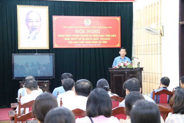 Thái Bình: Công đoàn ngành NN&PTNT triển khai Nghị quyết về xây dựng đội ngũ công nhân lao động Thái Bình đáp ứng yêu cầu phát triển mới - Ảnh 2.
