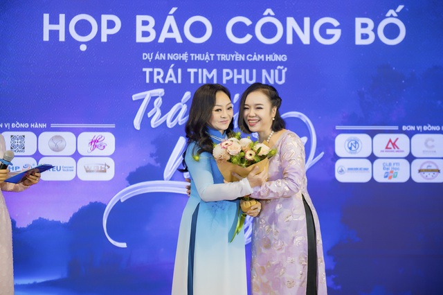 TP.HCM: Trái Tim Phụ Nữ - Trái Tim Ngọc Trai tôn tạo vẻ đẹp phụ nữ Việt - Ảnh 1.