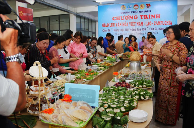 Quận Phú Nhuận: Tổ chức giao lưu văn hoá Việt Nam- Lào- Campuchia  - Ảnh 5.