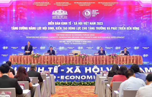 Diễn đàn Kinh tế - Xã hội Việt Nam 2023: &quot;Tăng cường năng lực nội sinh, kiến tạo động lực cho tăng trưởng và phát triển bền vững&quot; - Ảnh 1.
