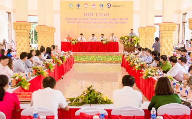 Quang cảnh Hội thảo Giải pháp bảo tồn, phát huy các giá trị văn hóa, &quot;tạo sinh kế&quot; bền vững cho người nghèo và đồng bào Khmer vùng ĐBSCL.