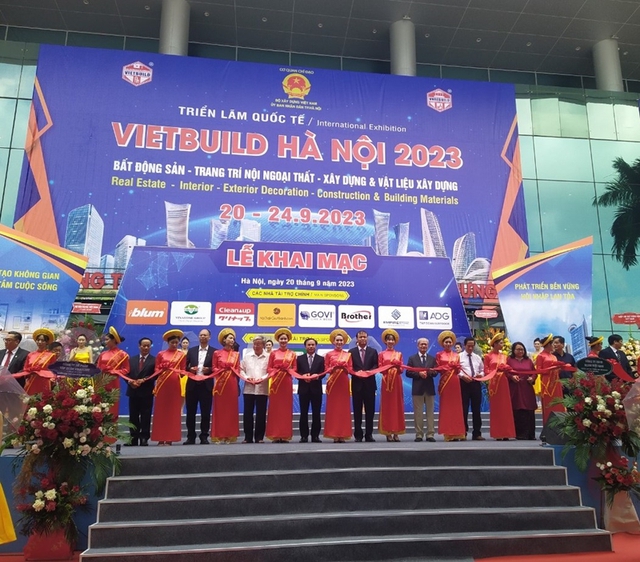 Hơn 1000 gian hàng tham gia Triển lãm VIETBUILD Hà Nội 2023 lần thứ hai - Ảnh 1.