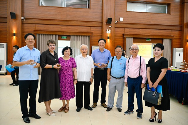 Câu lạc bộ cán bộ quản lý các trường mầm non, phổ thông tư thục trực thuộc Sở GD & ĐT Hà Nội tổ chức phiên họp toàn thể lần thứ nhất  - Ảnh 6.