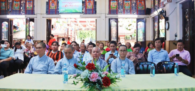 Quận Phú Nhuận: Ngày hội Nữ tu làm công tác xã hội từ thiện  - Ảnh 1.