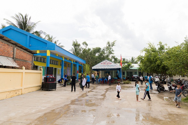 Khánh thành ngôi trường mới cho 100 học sinh Trà Vinh vào đầu năm học mới - Ảnh 4.