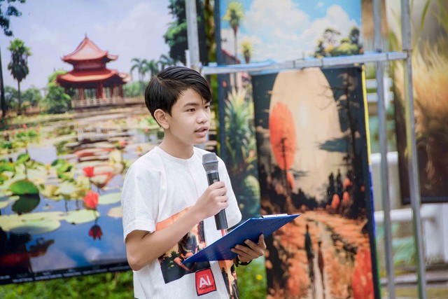 Em Phan Lê Minh Nhật, học sinh lớp 9A1 - Trường THCS Châu Văn Liêm phát biểu cảm nghĩ về cuộc thi.