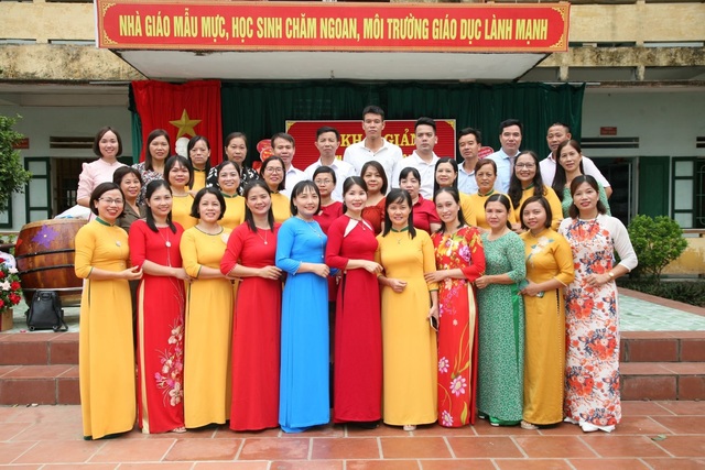 Trường TH & THCS Vũ Đoài khai giảng năm học 2023 - 2024 - Ảnh 9.