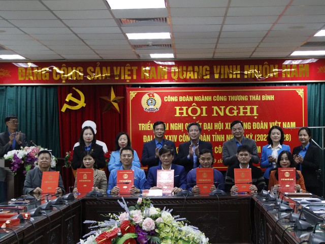 Thái Bình: Công đoàn ngành Công Thương đẩy mạnh tuyên truyền giáo dục pháp luật cho NLĐ- Ảnh 3.