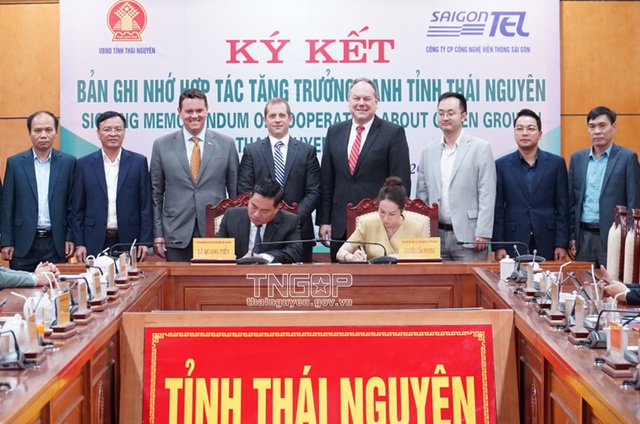 Tỉnh Thái Nguyên và Saigontel ký kết Bản ghi nhớ hợp tác tăng trưởng xanh- Ảnh 2.