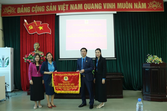Thái Bình: Công đoàn ngành Giáo dục sơ kết hoạt động công đoàn học kỳ I, năm học 2023-2024- Ảnh 1.