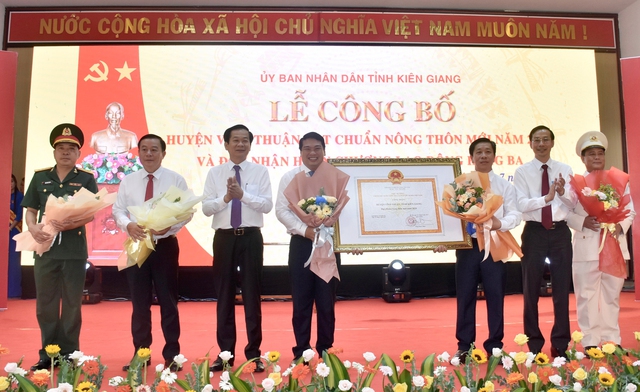 Huyện Vĩnh Thuận được công nhận đạt chuẩn huyện NTM năm vào 2020.