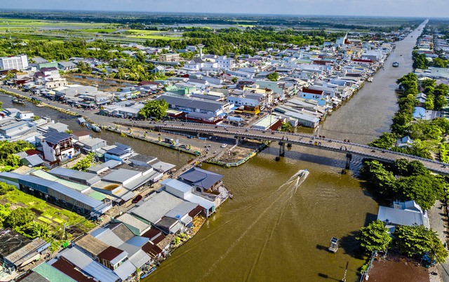 Quy hoạch, sắp xếp và đầu tư chính trang trung tâm chợ Vĩnh Thuận nhằm thúc đẩy phát triển thương mại. Quy hoạch, sắp xếp và đầu tư chính trang trung tâm chợ Vĩnh Thuận nhằm thúc đẩy phát triển thương mại.