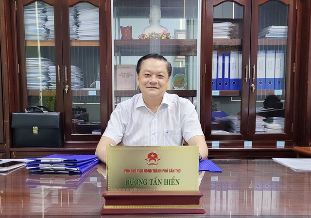 Ông Dương Tấn Hiển, Ủy viên Ban Thường vụ Thành ủy, Phó Chủ tịch UBND thành phố Cần Thơ.