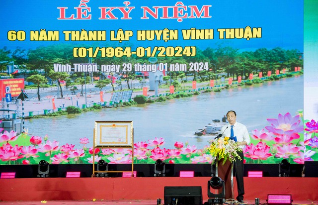 Chủ tịch UBND tỉnh Kiên Giang Lâm Minh Thành phát biểu tại lễ kỷ niệm.