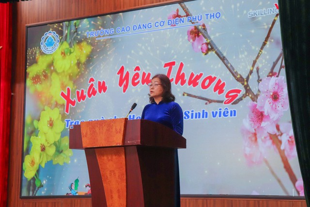 Phú Thọ: Trường Cao đẳng Cơ điện tổ chức "Xuân yêu thương, Tết sum vầy" năm 2024- Ảnh 2.