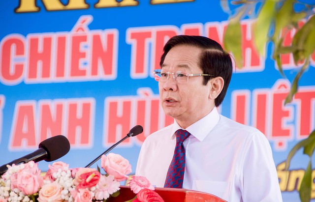 Bí thư Tỉnh ủy Kiên Giang Đỗ Thanh Bình phát biểu tại buổi lễ.