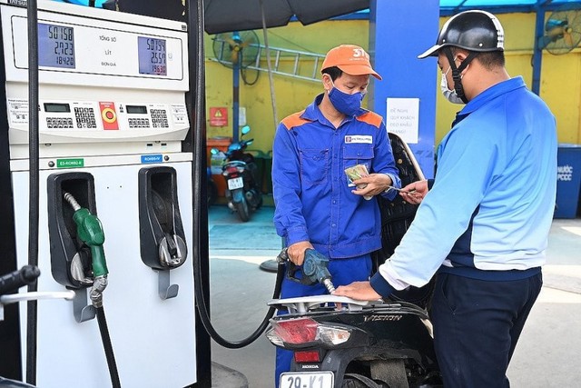 Hơn 4.100 cửa hàng bán lẻ xăng dầu đã phát hành hóa đơn điện tử- Ảnh 1.