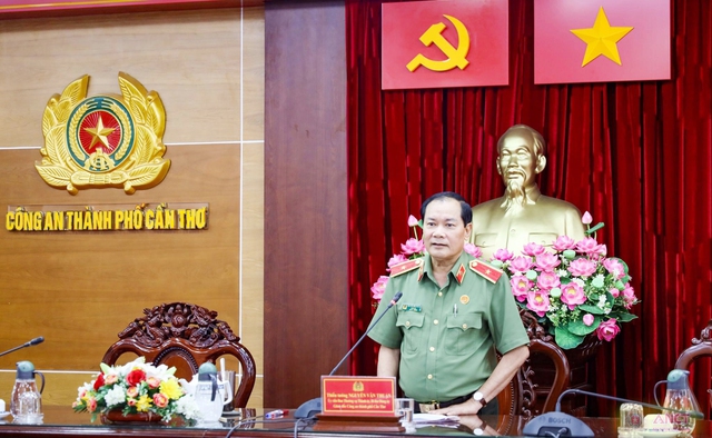 Thiếu tướng Nguyễn Văn Thuận, Ủy viên Ban Thường vụ Thành ủy, Giám đốc Công an TP. Cần Thơ.