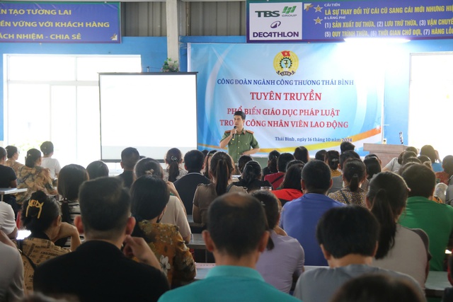 Thái Bình: Truyền thông pháp luật và chăm sóc sức khỏe sinh sản cho gần 400 đoàn viên- Ảnh 2.