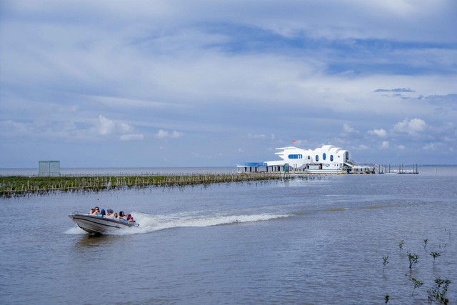 Cà Mau: Khảo sát, giới thiệu điểm đến kết nối tour tuyến du lịch trên địa bàn tỉnh- Ảnh 4.