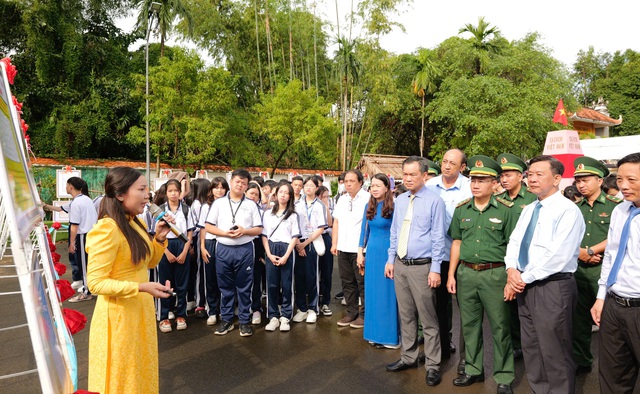 Cà Mau: Trưng bày chuyên đề “Hoàng Sa, Trường Sa của Việt Nam”- Ảnh 3.