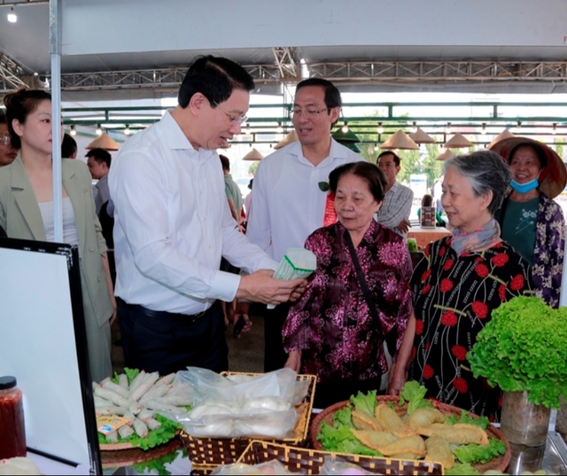 Thanh Hóa: Trưng bày, giới thiệu sản phẩm nông sản, thực phẩm an toàn năm 2024- Ảnh 5.