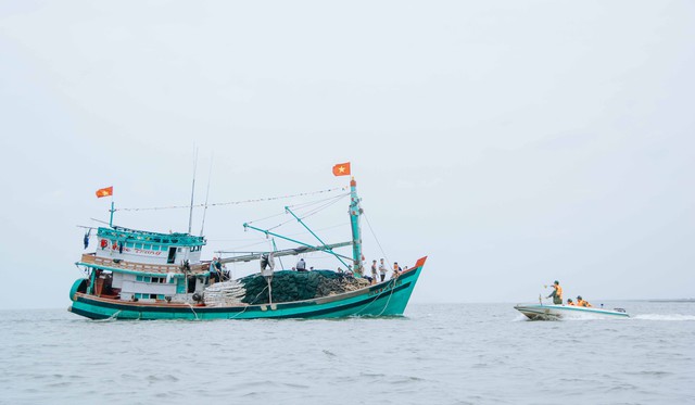 Cà Mau: Quyết liệt trong phòng, chống khai thác IUU- Ảnh 1.