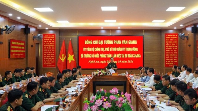 Đại tướng Phan Văn Giang thăm và làm việc tại Sư đoàn 324, Quân khu 4- Ảnh 1.