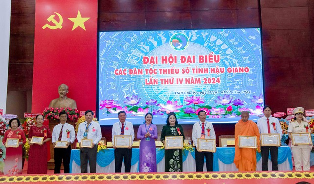 Hậu Giang: Đại hội Đại biểu các DTTS lần thứ IV năm 2024- Ảnh 6.