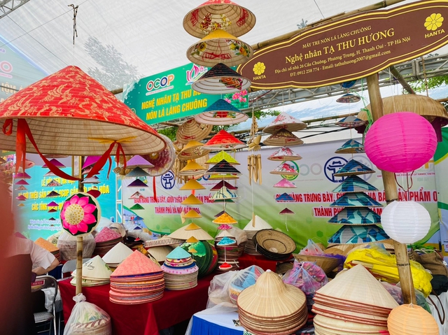 Quảng bá, xúc tiến thương mại tại Festival sản phẩm nông nghiệp và làng nghề Hà Nội lần thứ 3- Ảnh 1.