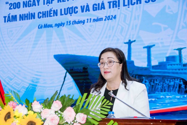 Cà Mau: Hội thảo "200 ngày tập kết ra Bắc tại Cà Mau - tầm nhìn chiến lược và giá trị lịch sử"- Ảnh 4.