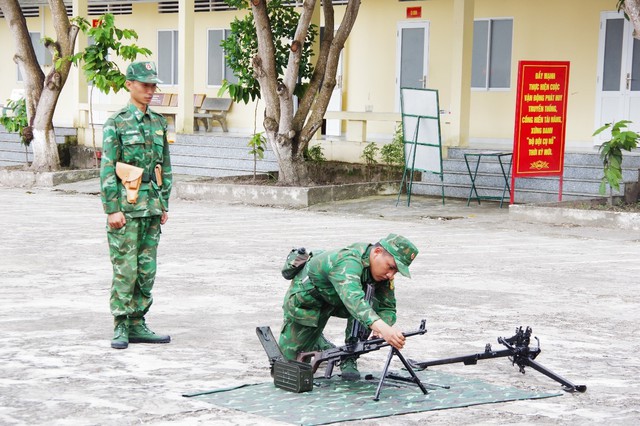 BĐBP tỉnh An Giang: Tập huấn Kỹ thuật chiến đấu bộ binh và Điều lệnh năm 2024- Ảnh 3.