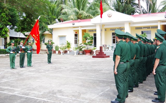 BĐBP tỉnh An Giang: Tập huấn Kỹ thuật chiến đấu bộ binh và Điều lệnh năm 2024- Ảnh 4.