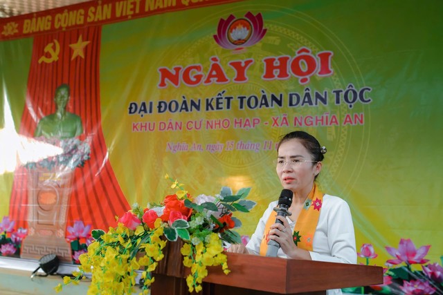 Nghệ An: Chủ tịch Ủy ban MTTQ tỉnh dự Ngày hội Đại đoàn kết tại huyện Nghĩa Đàn.- Ảnh 2.