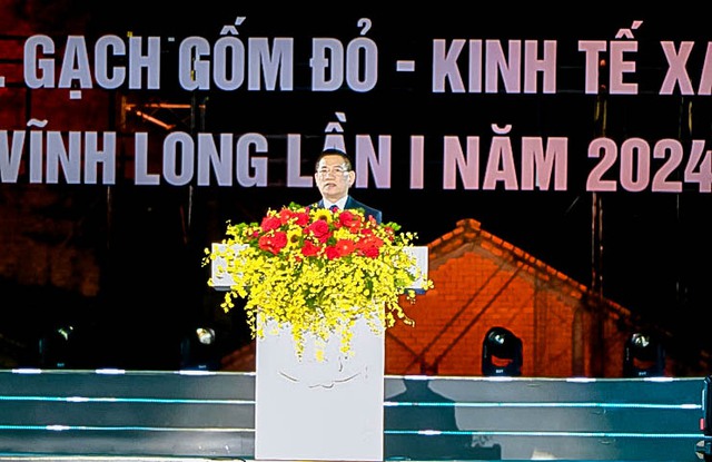 Vĩnh Long: Khai mạc Festival Gạch Gốm Đỏ - Kinh tế Xanh tỉnh Vĩnh Long lần I- Ảnh 4.