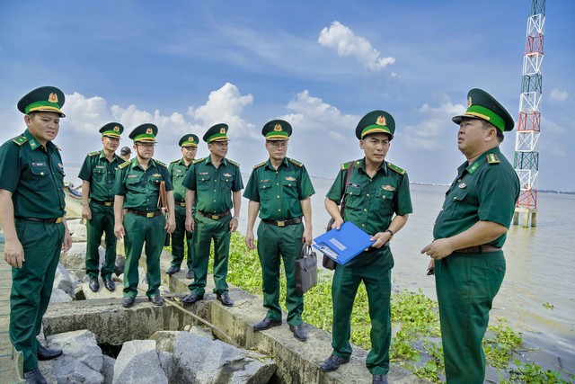 Kiên Giang: Lãnh đạo Bộ Chỉ huy BĐBP kiểm tra công tác phòng chống IUU tại Đồn Biên phòng Tây Yên- Ảnh 1.