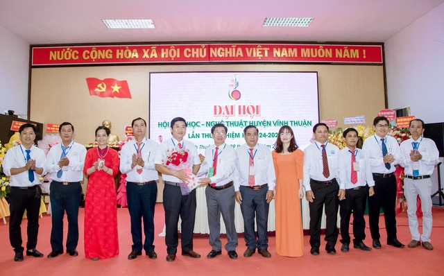 Kiên Giang: Hội Văn học nghệ thuật huyện Vĩnh Thuận Đại hội lần thứ I, nhiệm kỳ 2024-2029- Ảnh 9.