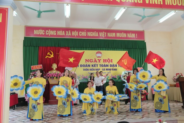 Thái Bình: Chủ tịch HĐND tỉnh dự ngày hội đại đoàn kết toàn dân tộc huyện Hưng Hà- Ảnh 4.