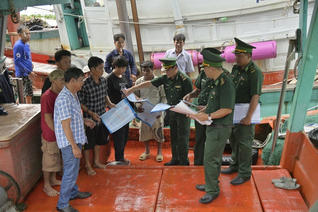 Kiên Giang: Thắt chặt kiểm soát tàu cá “3 không”- Ảnh 3.